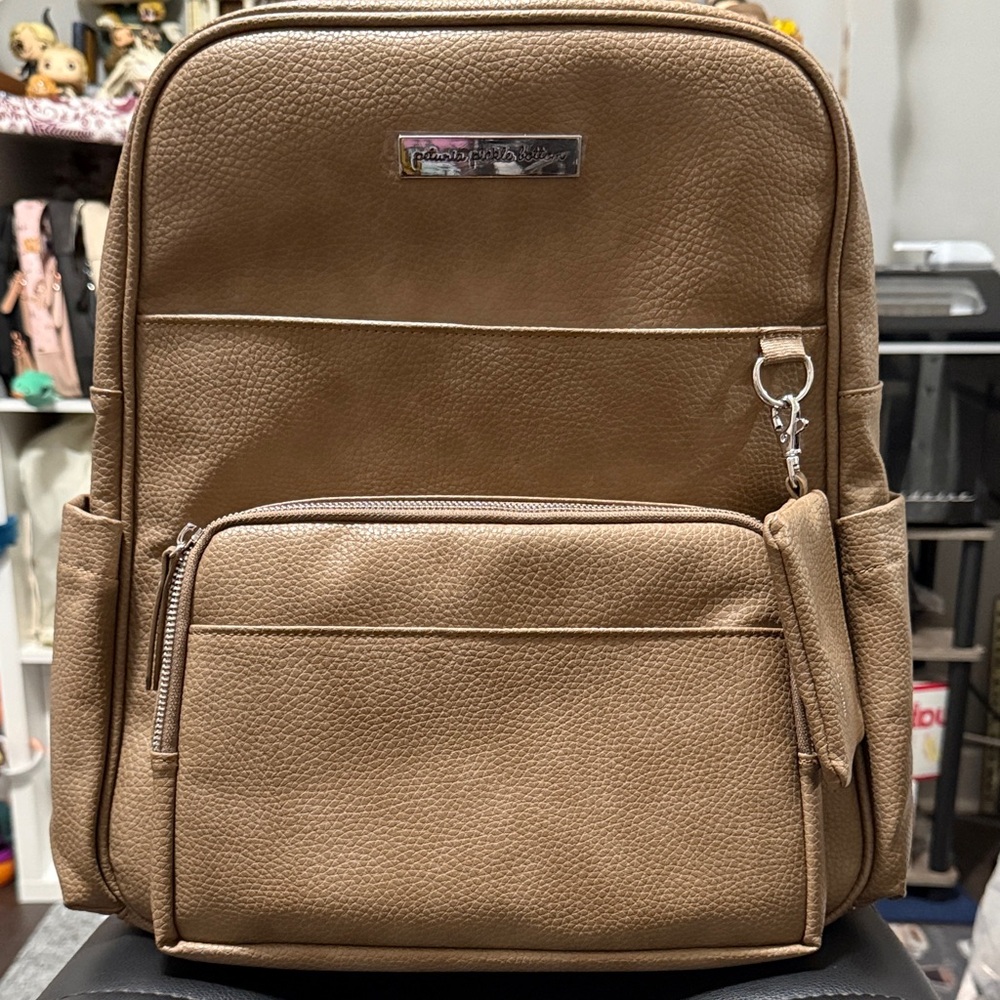 Petunia pickle bottom Sync Backpack in Mink - Picture 2 of 11